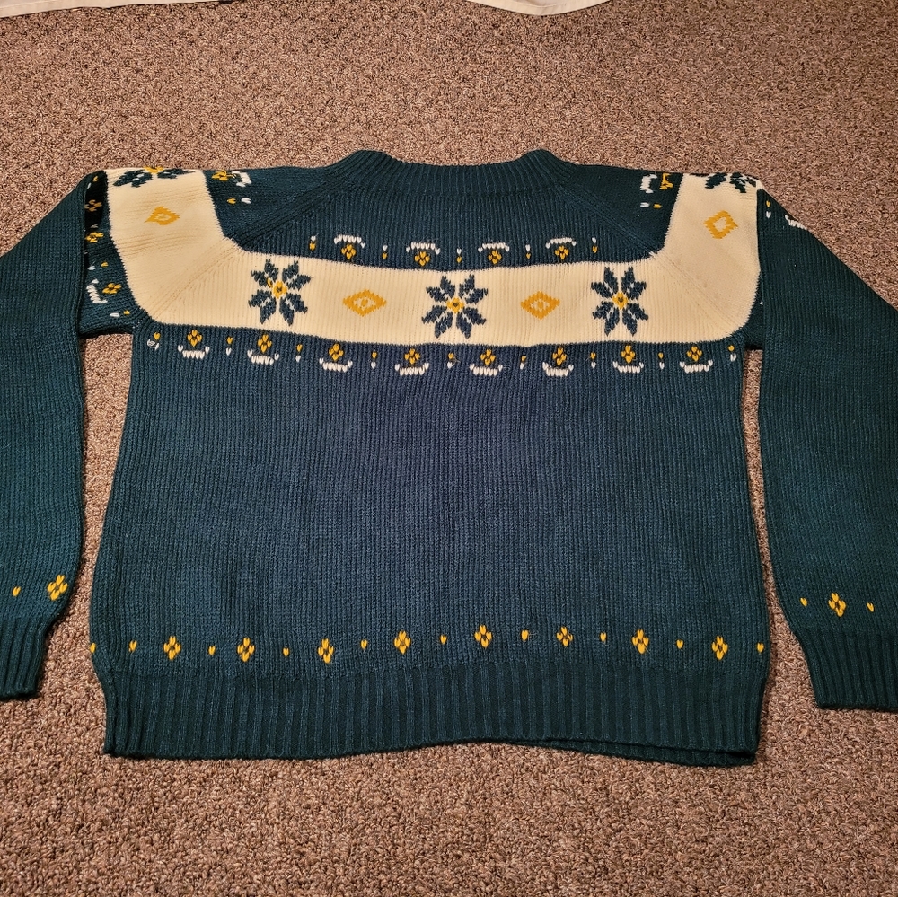 Vtg Montgomery Ward Green Holiday Christmas Crewneck Sweater